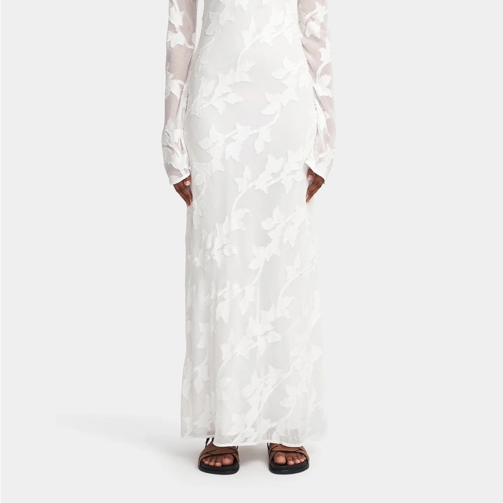 Evonna Dress White Lily
